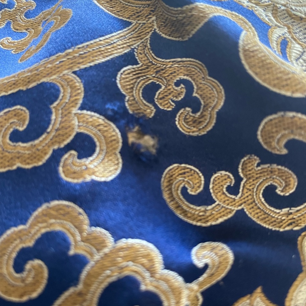 MANDARIN 100% SILK  ROYAL BLUE & GOLD THREAD HAND EMBROIDERED JACKET - Picture 10 of 13